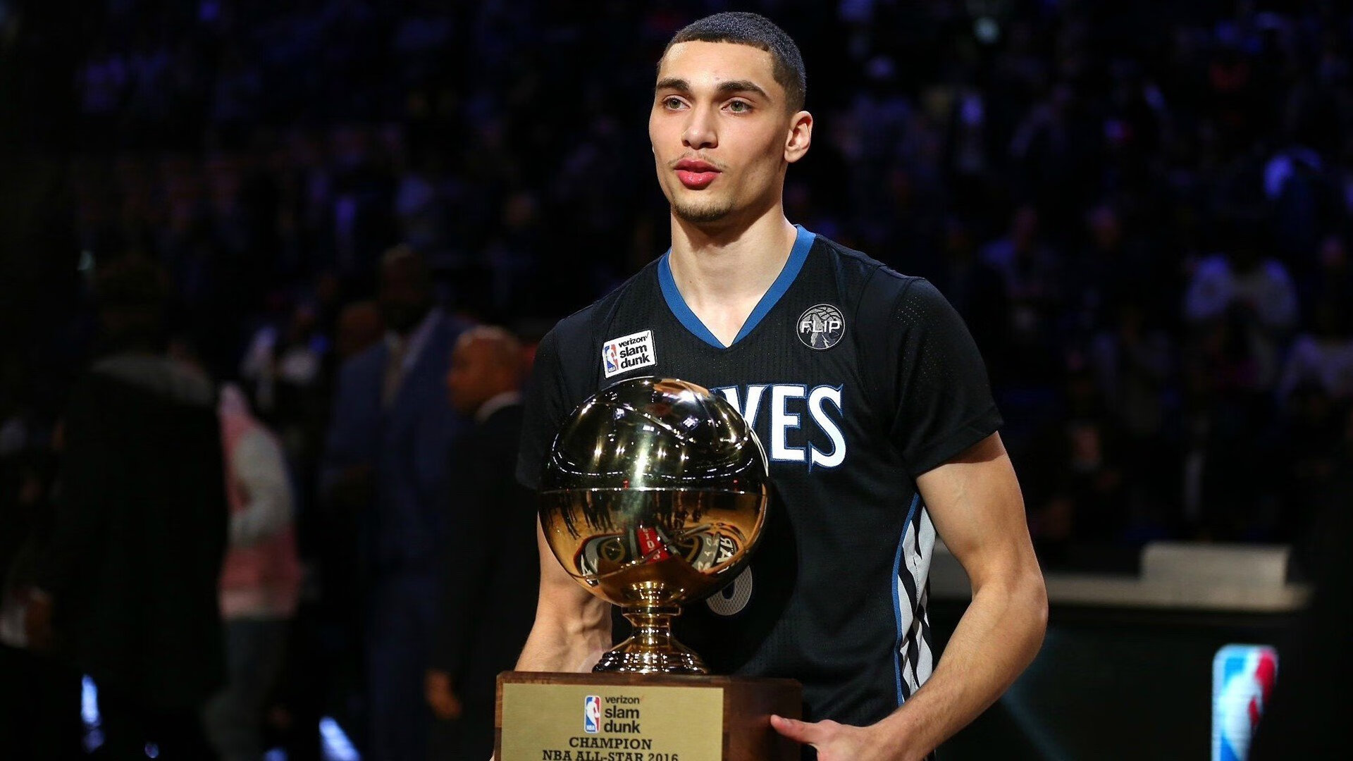 开云在线赛事平台-当跃马刺穿银箭，拉塞尔用史诗单圈重写规则