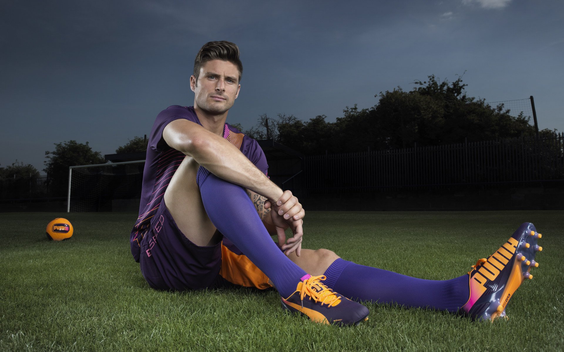 开云体育下载-新旧王朝的对决,法拉利双雄碾压威廉姆斯,维斯塔潘的霸主定义赛